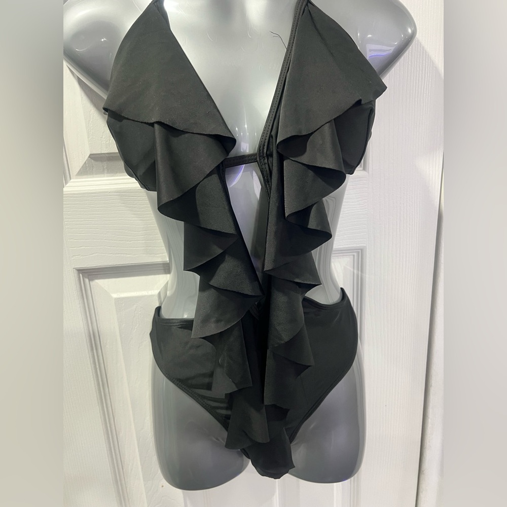 Black Ruffled Halter Swimsuit - Picture 6 of 7